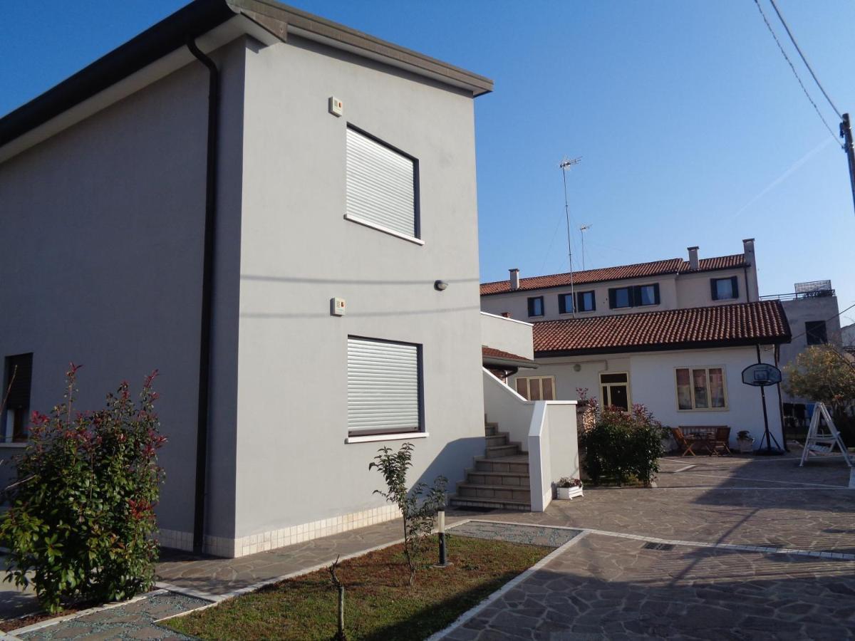 Casa Di Chiara Vicino Venezia E Aeroporto Vce Campalto Exterior foto