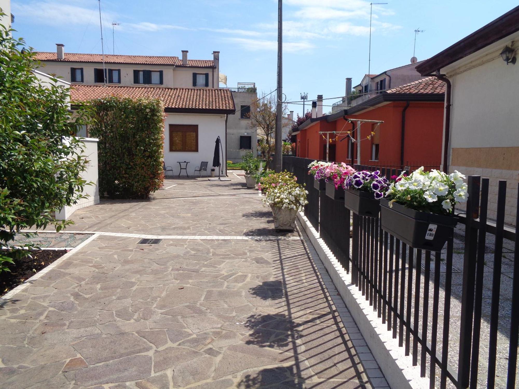 Casa Di Chiara Vicino Venezia E Aeroporto Vce Campalto Exterior foto
